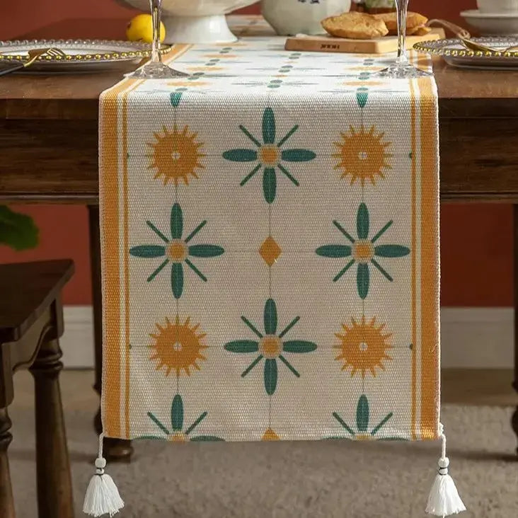 Vintage Elegant Table Runner