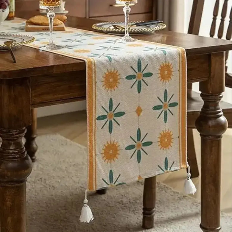 Vintage Elegant Table Runner
